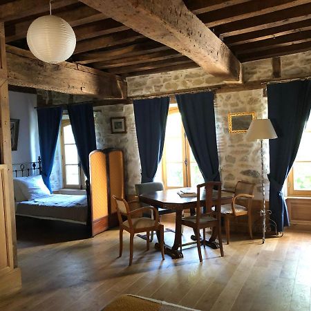 Les Chambres De La Basilique Neuvy-Saint-Sépulchre Eksteriør bilde