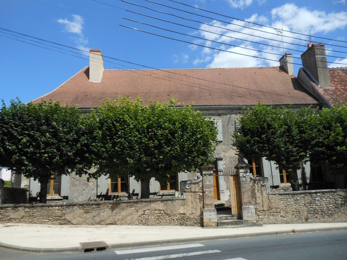 Les Chambres De La Basilique Neuvy-Saint-Sépulchre Eksteriør bilde